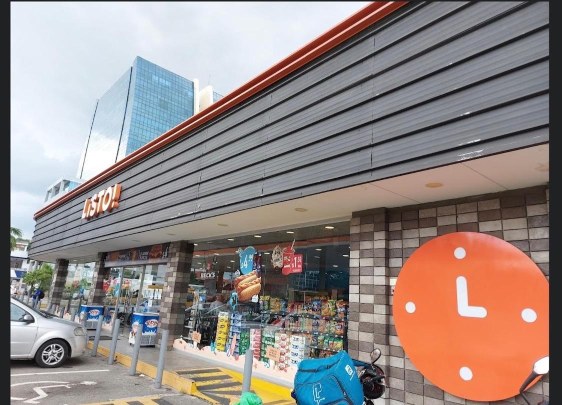 Mega Suite Junto Al San Marino Shopping Guayaquil Exteriér fotografie